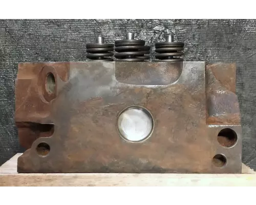 Mercedes OM460LA Cylinder Head