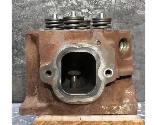 Mercedes OM460LA Cylinder Head