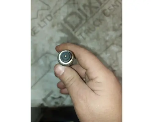 Mercedes OM460LA Fuel Injector