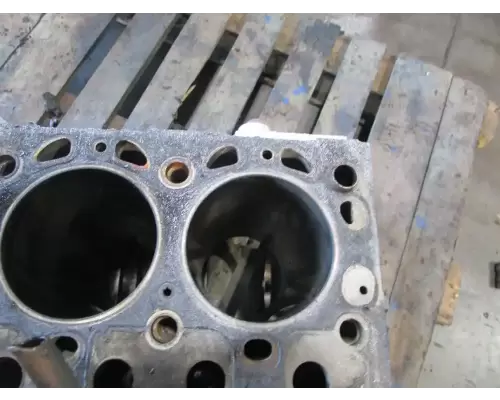 Mercedes OM904LA Cylinder Block