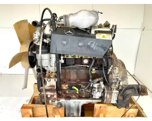 Mercedes OM904LA Engine Assembly