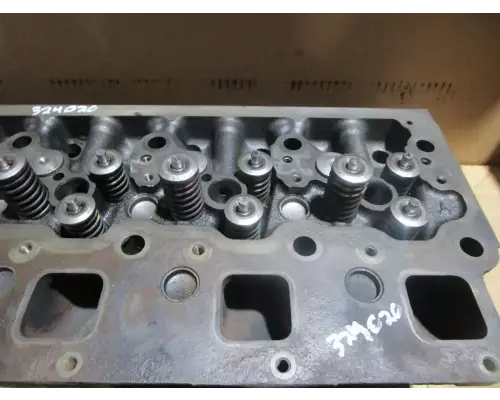 Mercedes OM906LA Cylinder Head