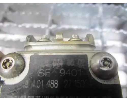 Mercedes OM906LA Fuel Injector