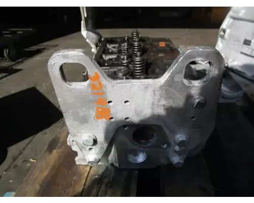 Mercedes OM924 Cylinder Head