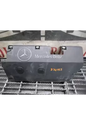 Mercedes OM924 Valve Cover