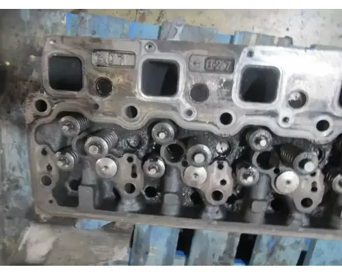 Mercedes OM926 Cylinder Head