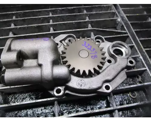 Mercedes OM926 Oil Pump