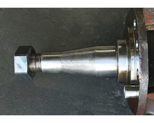 Meritor/Rockwell FF967 SpindleKnuckle, Front