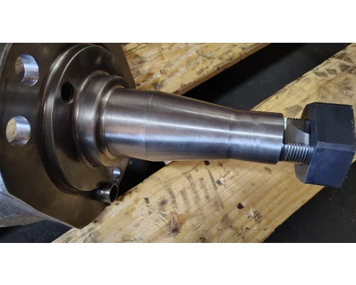 Meritor/Rockwell FF967 SpindleKnuckle, Front