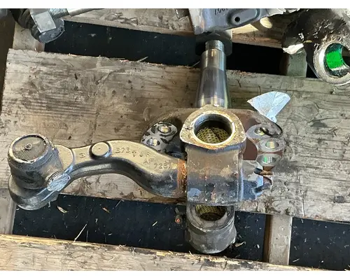 Meritor/Rockwell FF967 SpindleKnuckle, Front