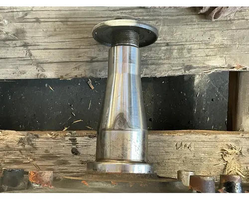 Meritor/Rockwell MFS12E122C SpindleKnuckle, Front