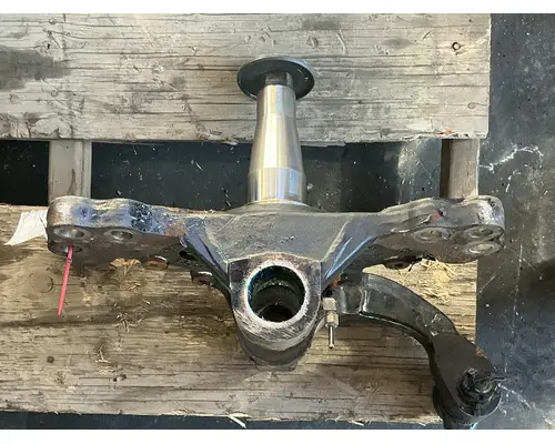 Meritor/Rockwell MFS12E122C SpindleKnuckle, Front