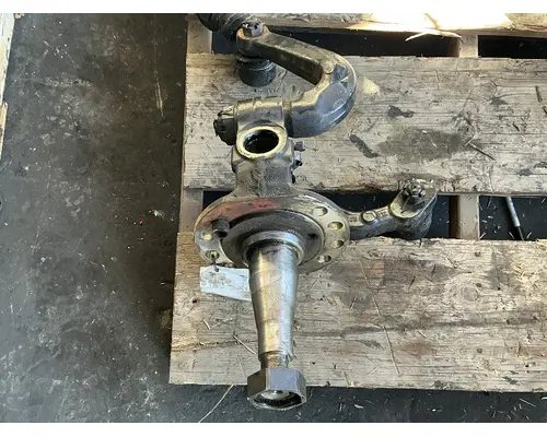 Meritor/Rockwell MFS13123A SpindleKnuckle, Front