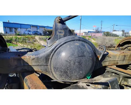 Meritor/Rockwell MR2014X Axle Housings (Rear)