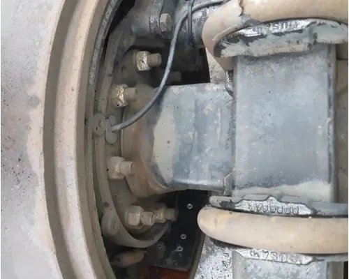 Meritor/Rockwell MR2014X Axle Housings (Rear)