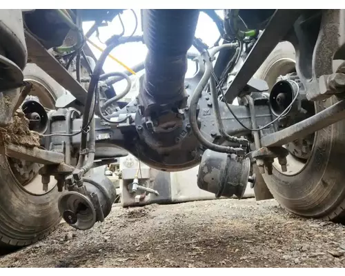 Meritor/Rockwell MT40-14X Axle Assembly, Rear