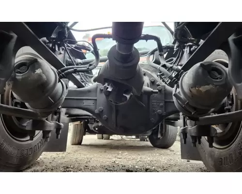 Meritor/Rockwell MT40-14X Axle Assembly, Rear