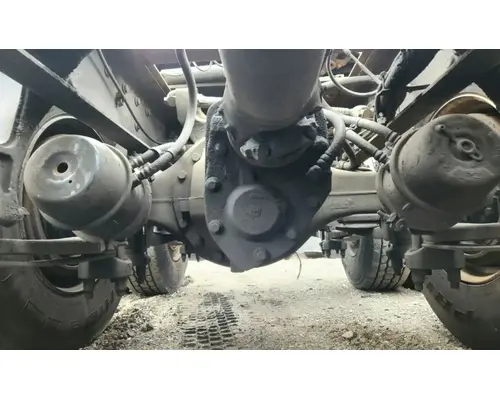 Meritor/Rockwell MT40-14X Axle Housing (Rear)