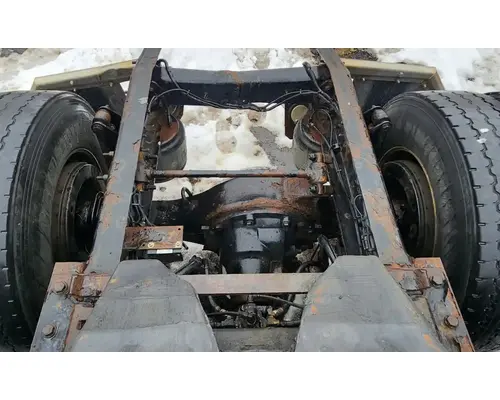 Meritor/Rockwell MT40-14X Axle Housing (Rear)