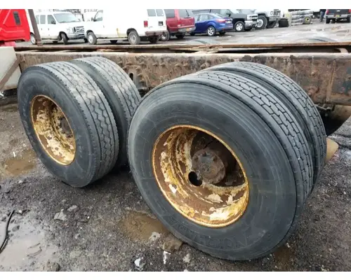 Meritor/Rockwell MT4014X Cutoff Assembly (Housings & Suspension Only)