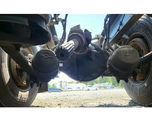 Axle Housing (Rear) Meritor/Rockwell MT40-14X Complete Recycling Group LLC