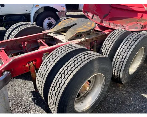 Cutoff Assembly (Housings & Suspension Only) Meritor/Rockwell MT4014X3 Complete Recycling Group LLC