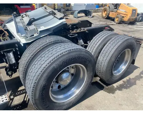 Cutoff Assembly (Housings & Suspension Only) Meritor/Rockwell MT4014X3 Complete Recycling Group LLC