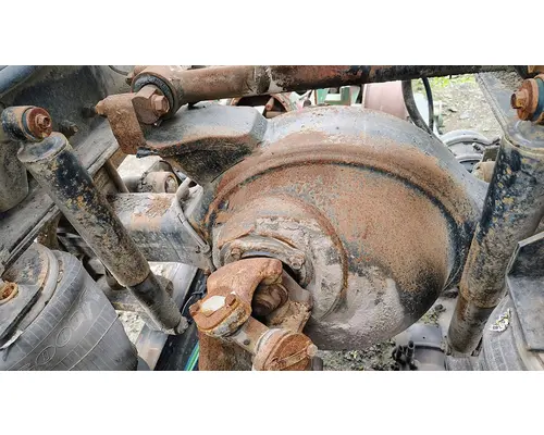 Meritor/Rockwell RD23160 Axle Housings (Front)