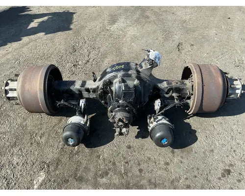 Meritor/Rockwell RS23160 Axle Housings (Rear)