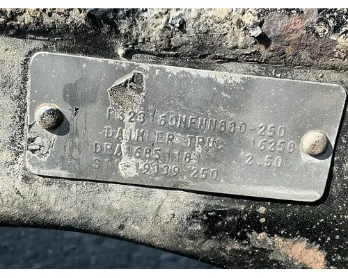 Meritor/Rockwell RS23160 Axle Housings (Rear)