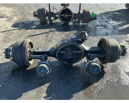 Meritor/Rockwell RS23160 Axle Housings (Rear)