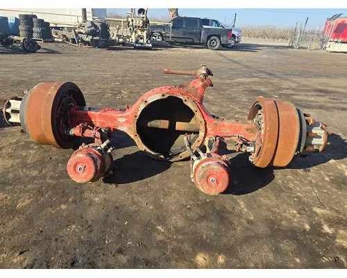 Meritor/Rockwell RS23160 Axle Housings (Rear)