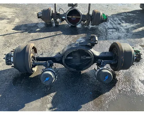 Meritor/Rockwell RS23160 Axle Housings (Rear)