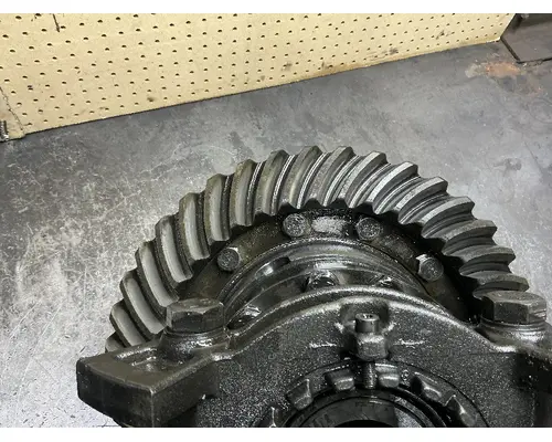 Meritor/Rockwell RS23160 Rear Rears (Tandem Rear or Single)