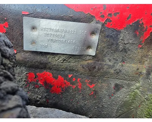 Meritor/Rockwell RS23186 Axle Housings (Rear)