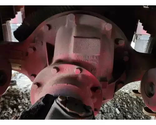 Meritor/Rockwell RS24160 Axle Assembly, Rear