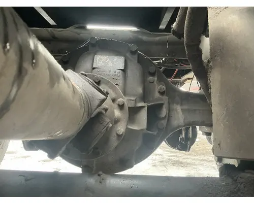 Meritor/Rockwell RS24160 Axle Housings (Rear)