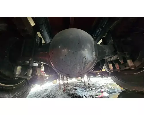 Meritor/Rockwell RS26185 Axle Assembly, Rear