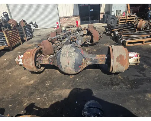 Meritor/Rockwell RSL23180 Axle Housings (Rear)