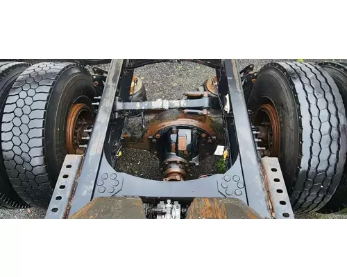 Meritor/Rockwell RT40-145 Axle Assembly, Rear