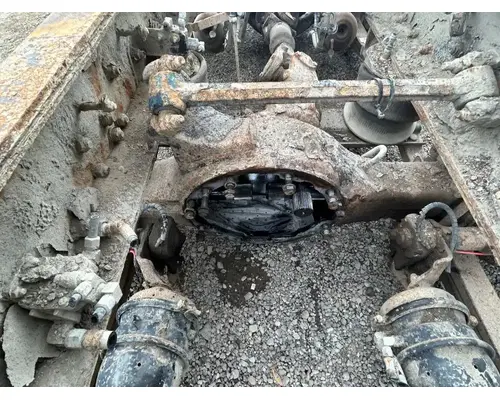 Meritor/Rockwell RT40-145 Axle Assembly, Rear