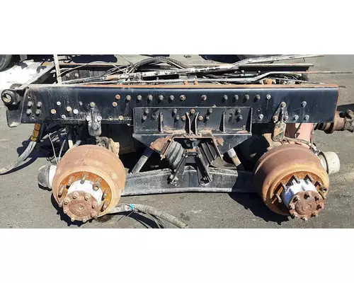 Meritor/Rockwell RT40145 Cutoff Tandem Axle