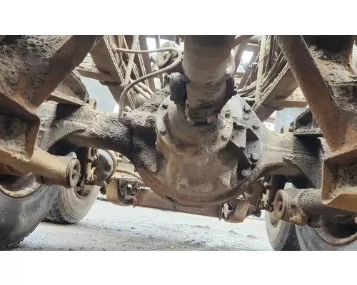 Meritor/Rockwell RT46164 Axle Assembly, Rear