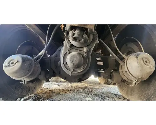 Cutoff Assembly (Housings & Suspension Only) Meritor/Rockwell RD23-160 Complete Recycling Group LLC