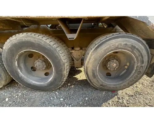 Cutoff Assembly (Housings & Suspension Only) Meritor/Rockwell RD23-160 Complete Recycling Group LLC