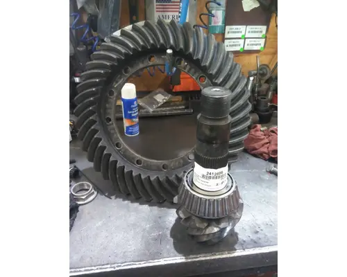 Ring Gear And Pinion MERITOR-ROCKWELL RD23160 LKQ Thompson Motors - Wykoff