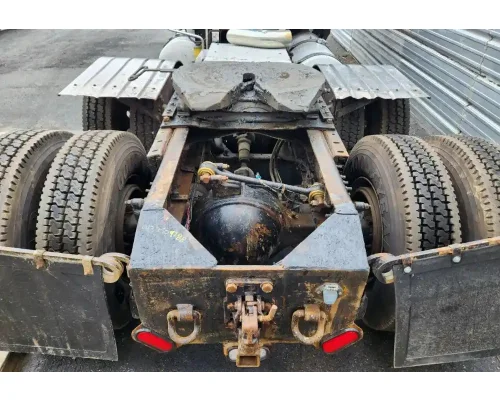 Cutoff Assembly (Housings & Suspension Only) Meritor/Rockwell RD23164/RR23164 Complete Recycling Group LLC