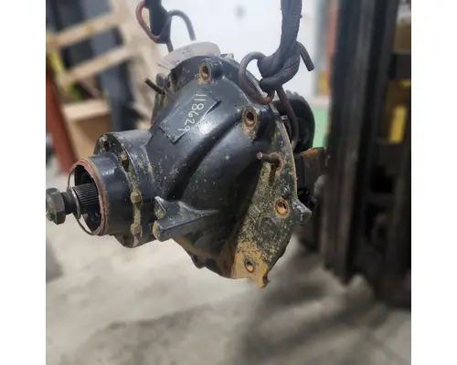 Cutoff Assembly (Complete With Axles) MERITOR/ROCKWELL RR-20145 K &amp; R Truck Sales, Inc.