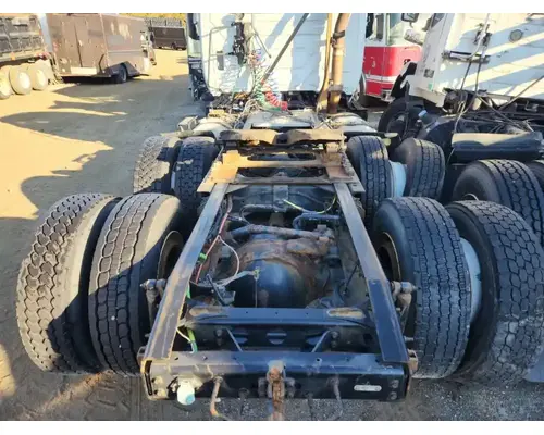 Cutoff Assembly (Housings & Suspension Only) Meritor/Rockwell RT46-160 Complete Recycling Group LLC