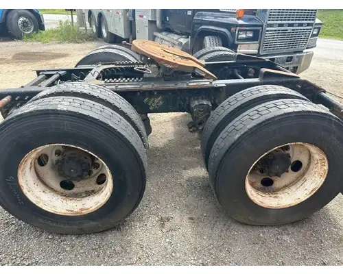 Cutoff Assembly (Housings & Suspension Only) Meritor/Rockwell RT46-160 Dixie Truck Centre